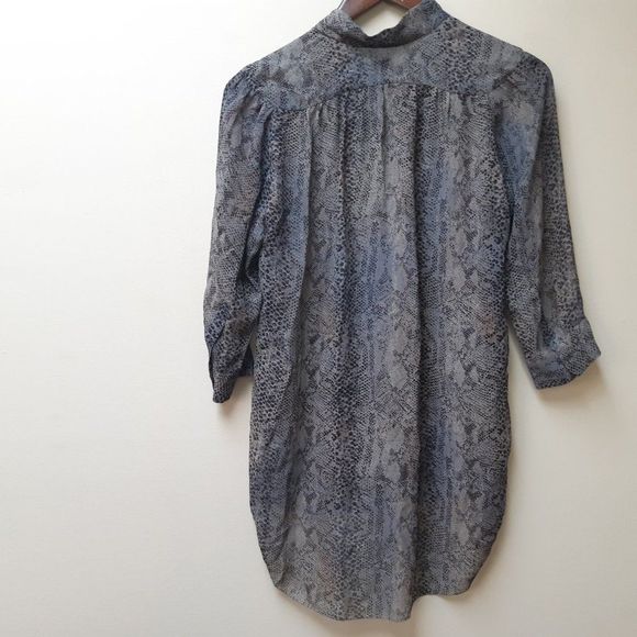 Aritzia Wilfred Giulia 100% Silk Snakeskin Blouse - Picture 4 of 6